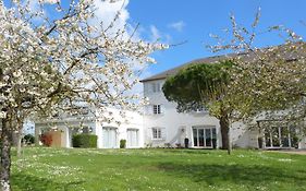 Logis Hotel Restaurant Des Chateaux